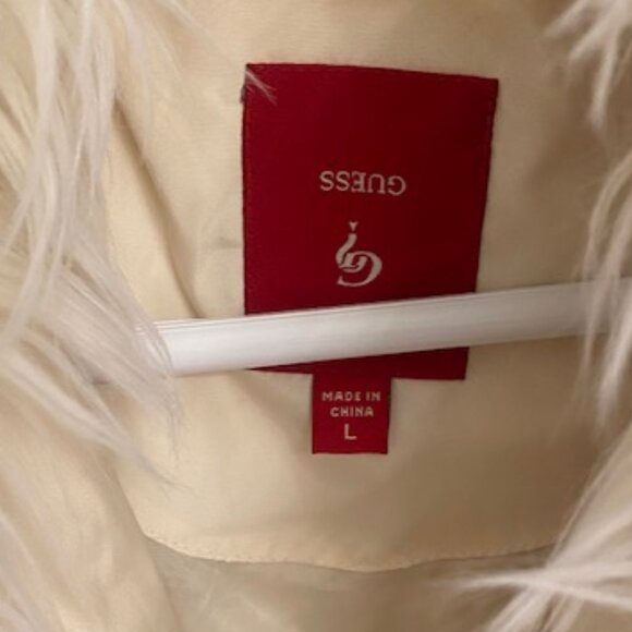 Guess Ivory Puffer Jacket with removable faux-fur collar Size L - Picture 2 of 9